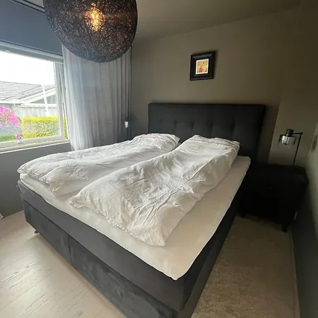 Modern Detached House By The Mountains & Sea 别墅 卑爾根