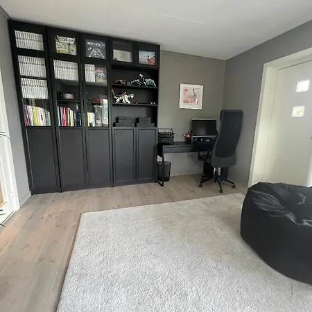 Modern Detached House By The Mountains & Sea 别墅 卑爾根