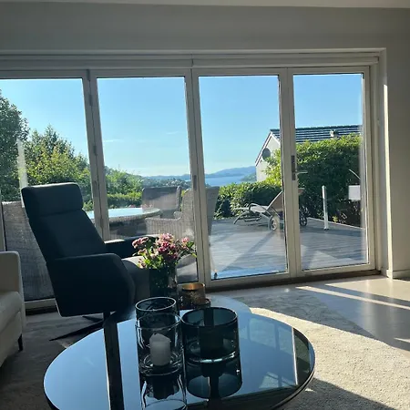 Modern Detached House By The Mountains & Sea Bergen