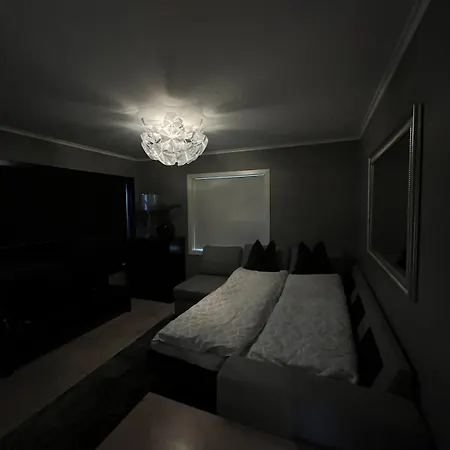 Modern Detached House By The Mountains & Sea 卑爾根