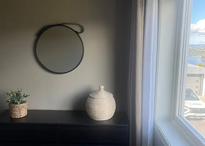 Modern Detached House By The Mountains & Sea Villa