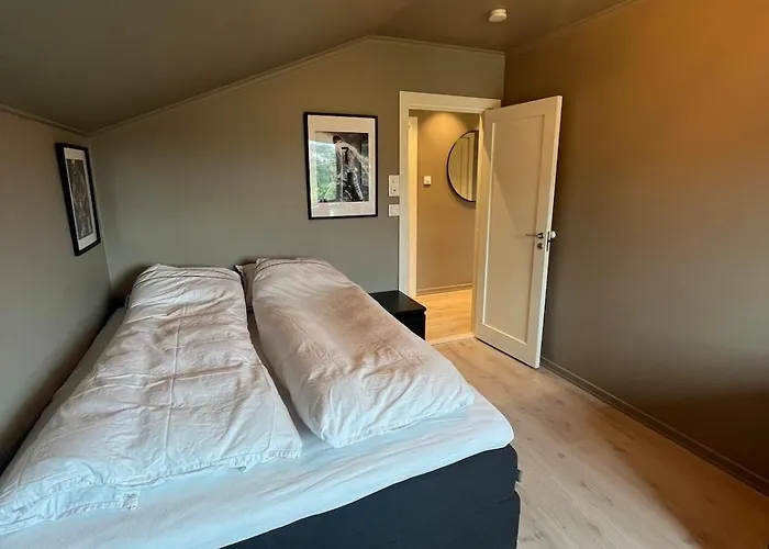 Modern Detached House By The Mountains & Sea Βίλα *