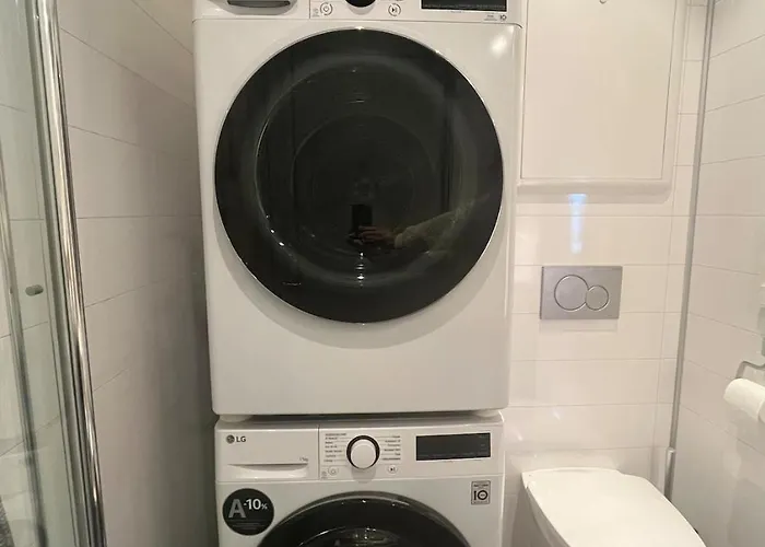 Вилла Modern Detached House By The Mountains & Sea Берген